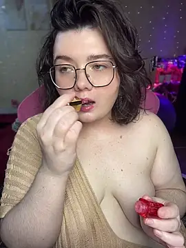 DenisHailey online show from May 9, 2026, 6:33 pm