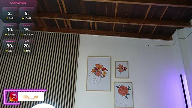 LillyDolls23 online show from December 21, 2025, 12:51 pm