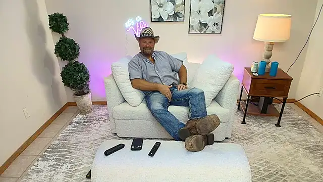 originalhempfarmer online show from July 24, 2026, 8:05 pm