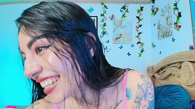 Snapshot of Teresa_Moon_ chatting on October 10, 2025, 8:20 pm Teresa Moon online show from October 10, 2025, 8:20 pm