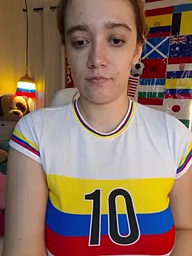 Snapshot of NaomiShimizu chatting on July 13, 2026, 8:30 pm NaomiShimizu online show from July 13, 2026, 8:30 pm