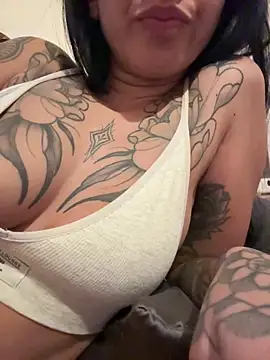 Snapshot of Nadiasexy chatting on February 18, 2026, 4:47 pm Nadiasexy online show from February 18, 2026, 4:47 pm