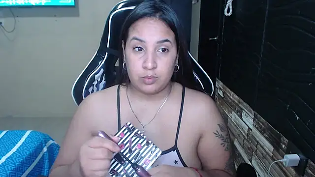 Snapshot of KathyHardcore69 chatting on July 31, 2026, 2:22 am KathyHardcore69 online show from July 31, 2026, 2:22 am