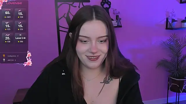 CoralineKeyns online show from March 17, 2025, 8:51 am