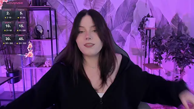 CoralineKeyns online show from September 28, 2025, 5:25 am