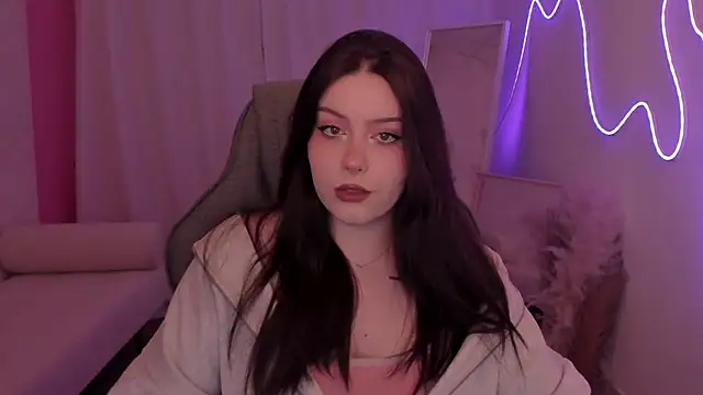 CoralineKeyns online show from February 3, 2026, 5:38 am