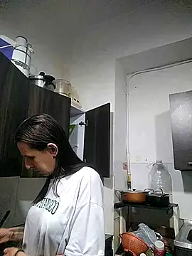 Snapshot of Cameron_puppy chatting on July 2, 2026, 9:21 pm Cameron puppy online show from July 2, 2026, 9:21 pm