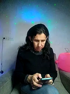 Cameron puppy online show from December 16, 2025, 6:50 am