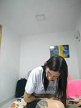 Snapshot of Cameron_puppy chatting on June 19, 2026, 5:57 am Cameron puppy online show from June 19, 2026, 5:57 am