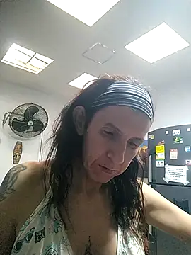 Snapshot of Cameron_puppy chatting on June 3, 2026, 6:01 pm Cameron puppy online show from June 3, 2026, 6:01 pm