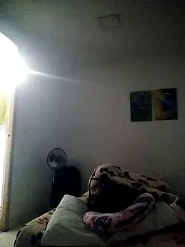 Snapshot of Cameron_puppy chatting on June 6, 2026, 7:24 am Cameron puppy online show from June 6, 2026, 7:24 am