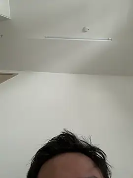 SkinniBoi online show from May 16, 2026, 8:46 am