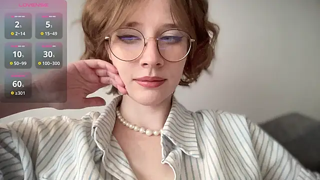 ms christiana online show from November 24, 2025, 11:54 am