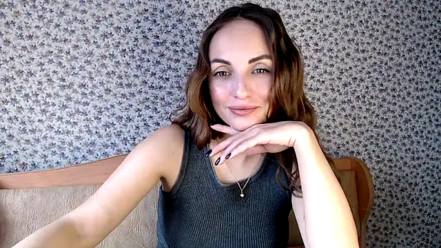 Tinadream20 online show from November 5, 2025, 8:06 am