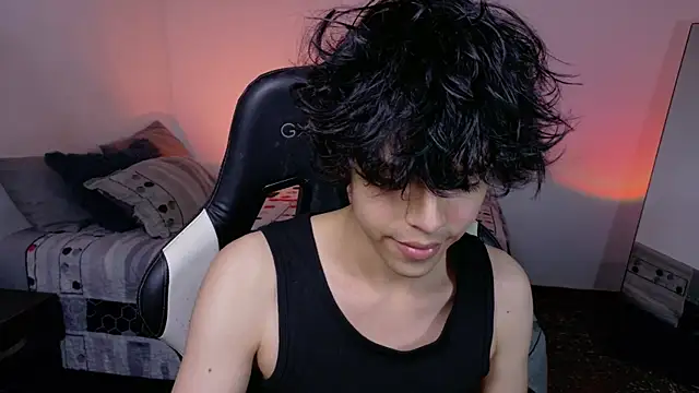 Snapshot of Alan26_ chatting on May 1, 2026, 9:31 pm Alan26 online show from May 1, 2026, 9:31 pm