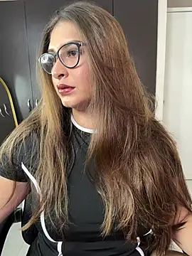 Snapshot of adara_lennox chatting on February 7, 2026, 8:17 pm adara lennox online show from February 7, 2026, 8:17 pm