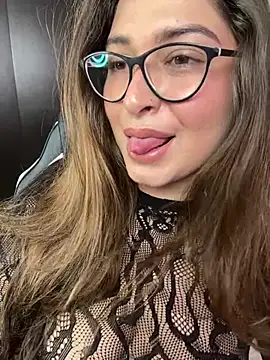 Snapshot of adara_lennox chatting on May 7, 2026, 4:10 pm adara lennox online show from May 7, 2026, 4:10 pm