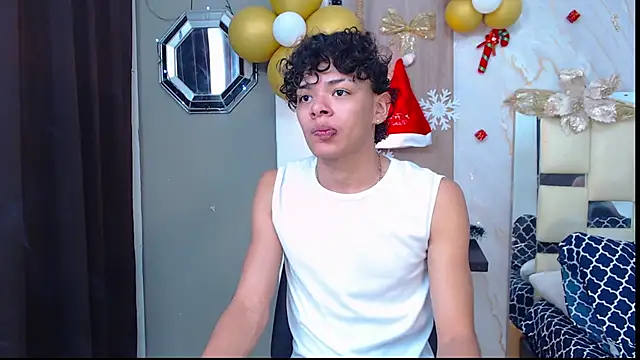 Snapshot of Harry_jhonsson chatting on November 18, 2025, 6:00 pm Harry jhonsson online show from November 18, 2025, 6:00 pm