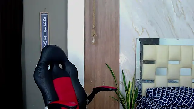 Snapshot of Harry_jhonsson chatting on August 5, 2026, 11:21 pm Harry jhonsson online show from August 5, 2026, 11:21 pm