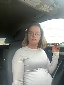 yanks28xh online show from March 5, 2025, 9:59 pm