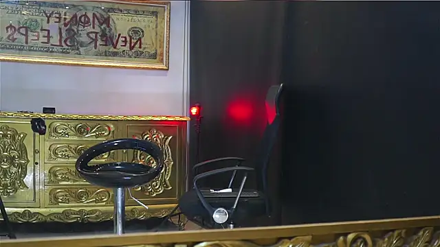 dantecoppolaa  online show from August 4, 2026, 12:59 am