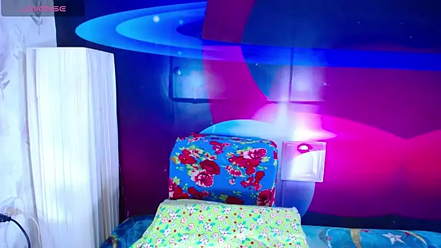 Snapshot of Cristalxxts chatting on October 23, 2025, 7:01 pm Cristalxxts online show from October 23, 2025, 7:01 pm