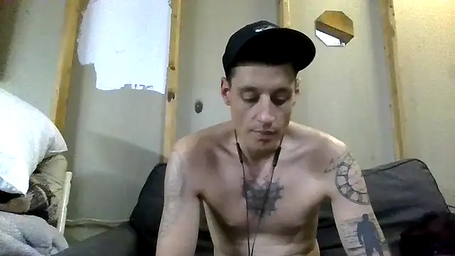 Snapshot of KeithLowry chatting on December 1, 2025, 6:14 am KeithLowry online show from December 1, 2025, 6:14 am