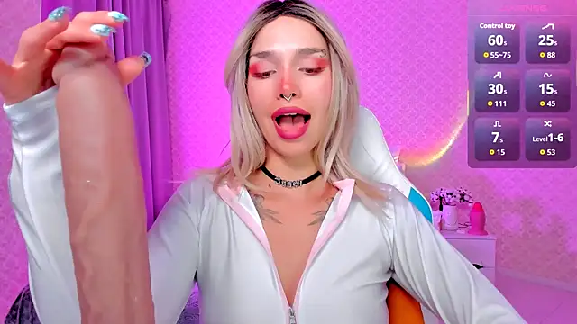 LeylaNoiry online show from November 23, 2025, 5:23 pm