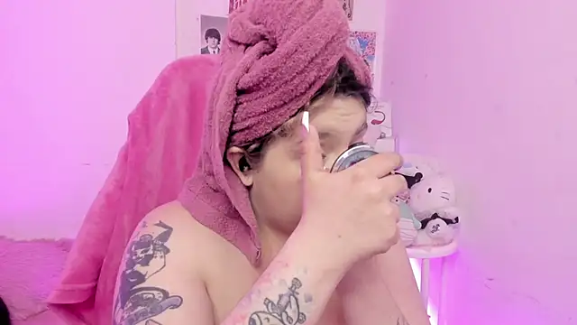 Snapshot of Sachi_Meow chatting on February 9, 2026, 3:32 pm Sachi Meow online show from February 9, 2026, 3:32 pm