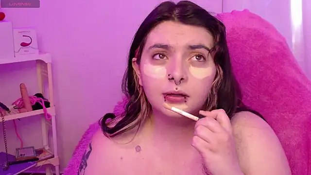 Snapshot of Sachi_Meow chatting on May 9, 2026, 4:43 pm Sachi Meow online show from May 9, 2026, 4:43 pm
