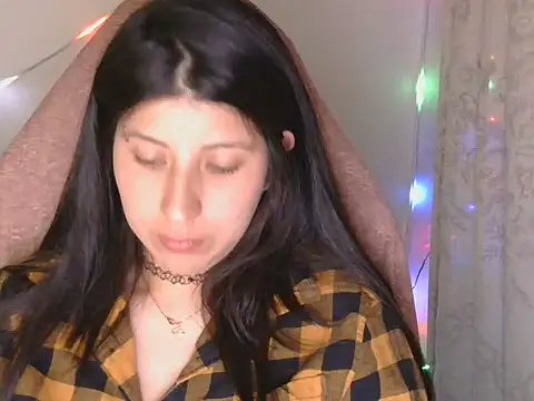 Snapshot of has_Zky chatting on December 14, 2025, 1:01 am has Zky online show from December 14, 2025, 1:01 am