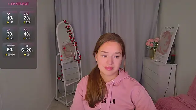 Snapshot of LovelyJessie chatting on February 25, 2026, 1:55 pm LovelyJessie online show from February 25, 2026, 1:55 pm