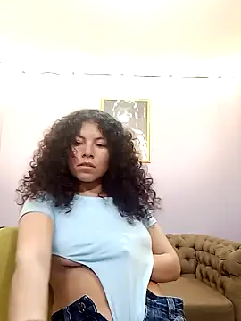 Snapshot of zoe_martin4 chatting on December 11, 2024, 8:28 pm zoe martin4 online show from December 11, 2024, 8:28 pm