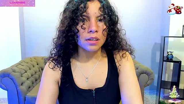 Snapshot of zoe_martin4 chatting on December 17, 2024, 8:32 pm zoe martin4 online show from December 17, 2024, 8:32 pm