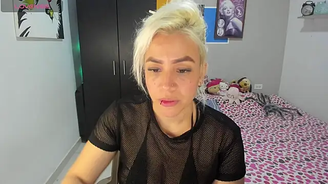 Snapshot of LuCKy_JoK chatting on October 28, 2025, 11:09 am LuCKy JoK online show from October 28, 2025, 11:09 am