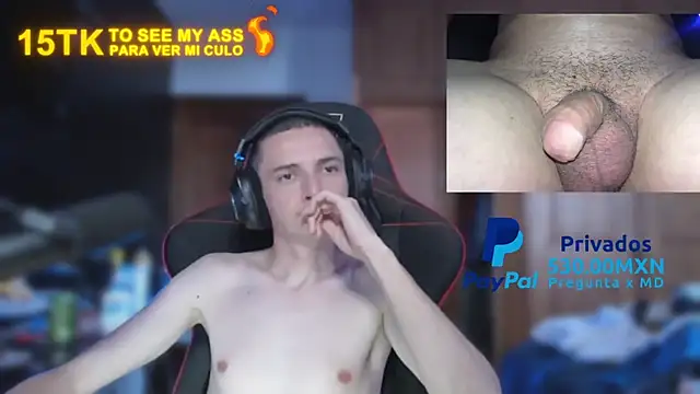 XxEnderxX online show from March 18, 2026, 4:52 pm