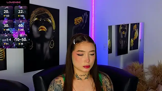 Snapshot of _brenna_hanson chatting on February 13, 2025, 7:31 pm brenna hanson online show from February 13, 2025, 7:31 pm