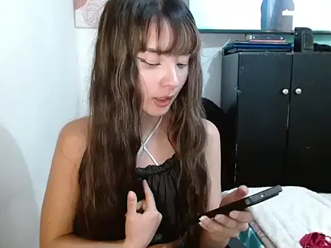  annie rosse online show from May 8, 2026, 8:34 pm