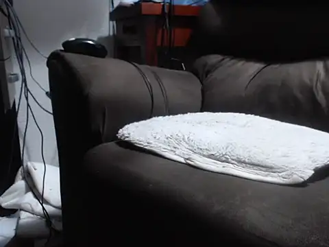 Snapshot of StiveMartin chatting on May 1, 2026, 1:54 am StiveMartin online show from May 1, 2026, 1:54 am