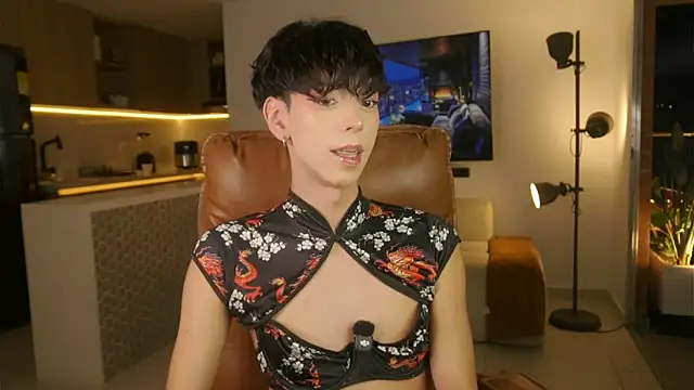 Ms Sammy online show from May 12, 2026, 1:13 am