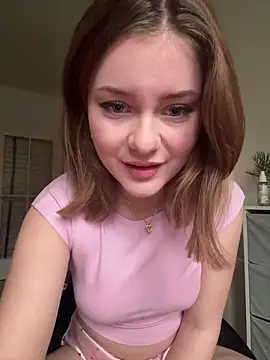 MaribelRiver online show from February 18, 2025, 4:47 pm
