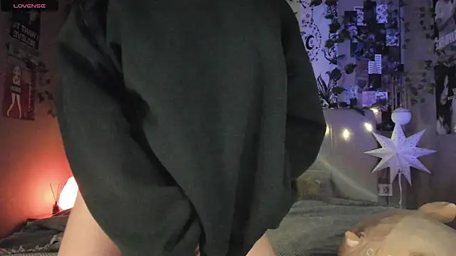 Anisawithlove online show from February 18, 2025, 12:39 pm