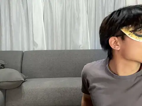 tubaki taku online show from March 12, 2025, 6:11 pm