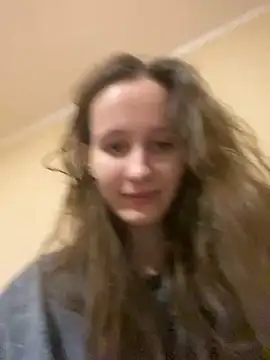 babywaifu online show from February 13, 2025, 4:39 pm