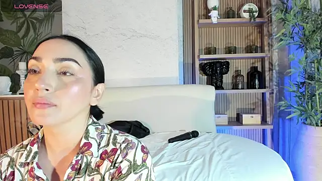 Snapshot of LIAH_IZUMI chatting on October 16, 2025, 1:08 pm LIAH IZUMI online show from October 16, 2025, 1:08 pm