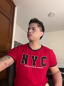 Snapshot of Niicky1_ chatting on December 5, 2025, 1:32 pm Niicky1 online show from December 5, 2025, 1:32 pm