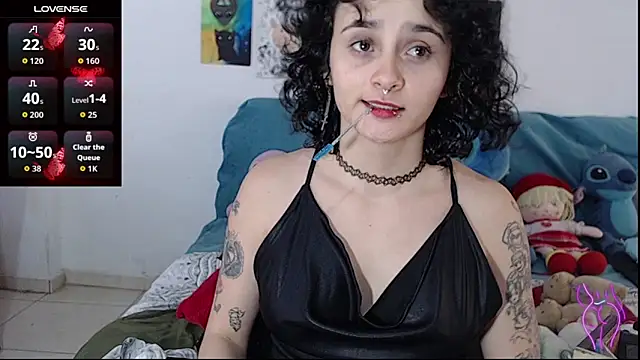 kitty22  online show from October 11, 2025, 3:35 pm