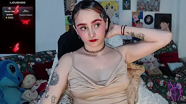 kitty22  online show from January 19, 2026, 2:43 pm