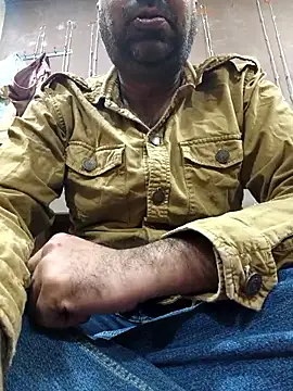 Snapshot of lund_lol chatting on November 17, 2025, 1:48 pm lund lol online show from November 17, 2025, 1:48 pm