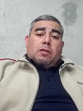 Snapshot of Manolete007x chatting on April 8, 2026, 11:39 pm Manolete007x online show from April 8, 2026, 11:39 pm